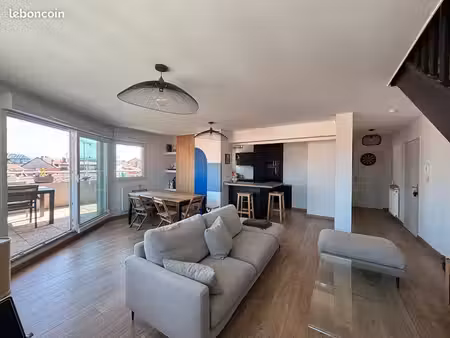 appartement duplex lumineux