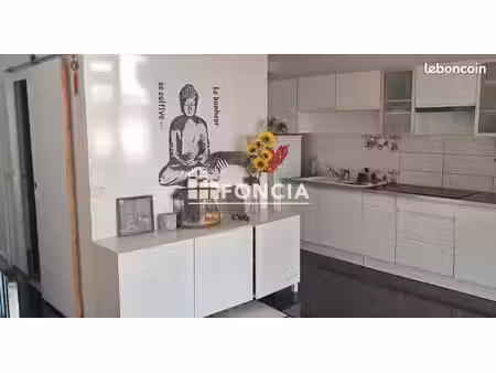le mée-sur-seine – appartement lumineux de 66 m² avec balcon  ascenseur et cave