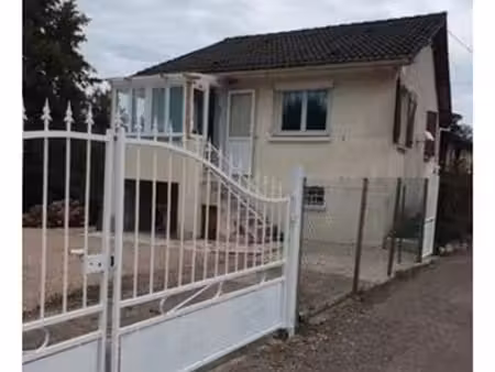 particulier vends pavillon individuel avec jardin et garage...