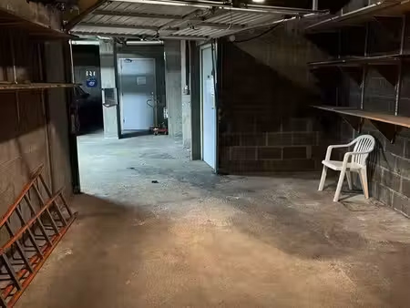 garage ou réserve pour professionnel
