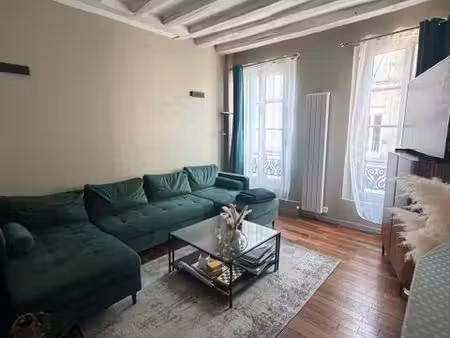 location maison de ville