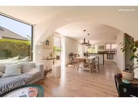 appartement 4 pièces 93 m²