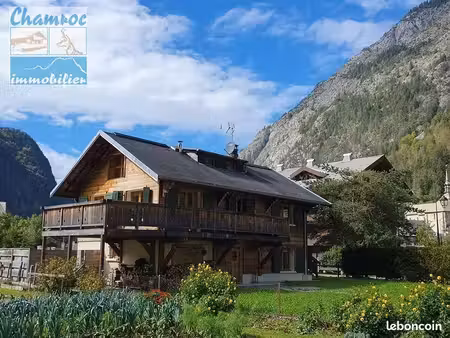 chalet 5 pièces 137 m²