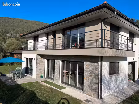villa contemporaine neuve 184 m² – 4 chambres – terrain 630 m² – sévrier
