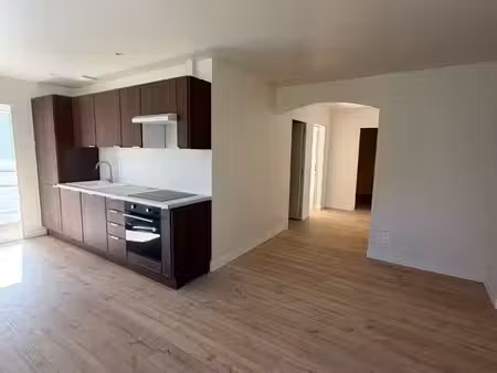 appartement t3 neuf  jardin et place de parking