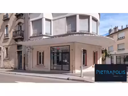 local commercial à louer