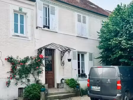 maison 7 pièces 222 m²