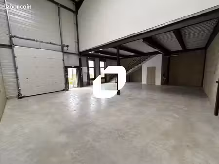 local d'activité 190 m²