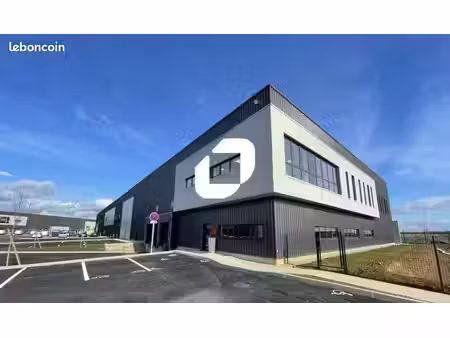 local d'activité 7 213 m²