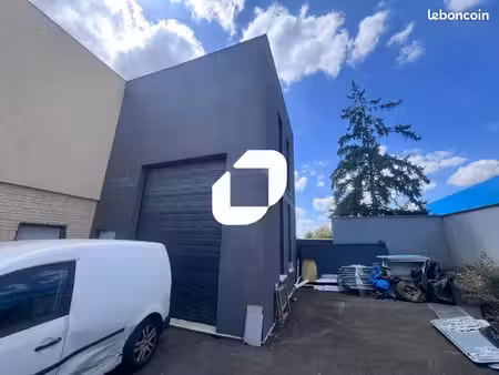 local d'activité 250 m²