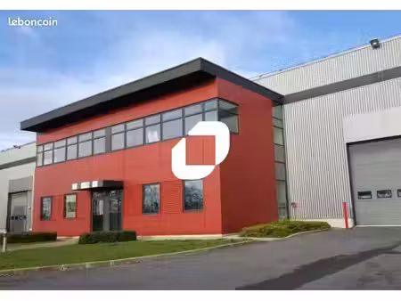 local d'activité 453 m²