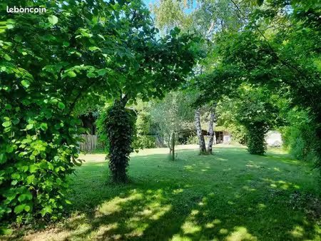 terrain à bâtir viabilisé – 353 m² – châteauneuf