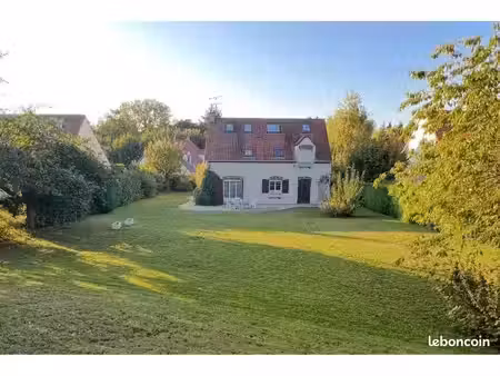 maison 5 pièces 148m²