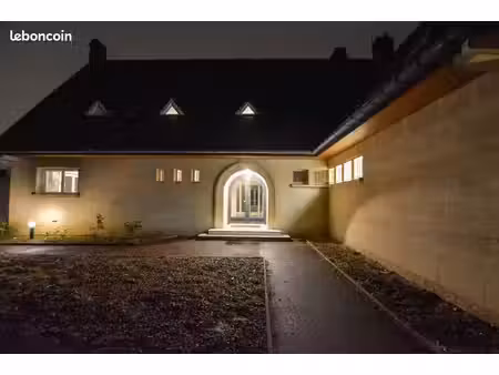 maison 10 pièces 353 m²