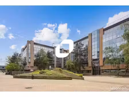 bureau 3 354 m²