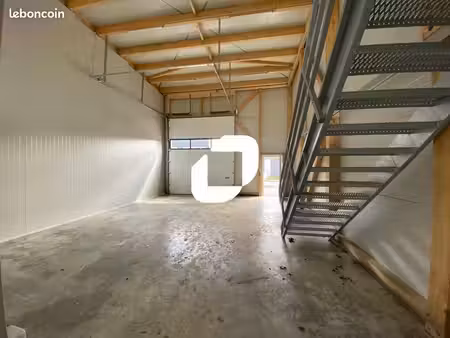 local d'activité 481 m²
