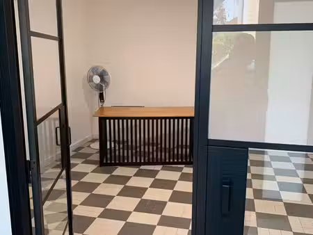 bureau à louer 24m²