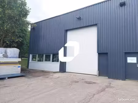local d'activité 335 m²
