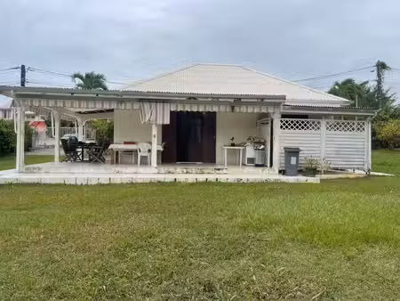 maison à vendre 3 pièces goyave (971)