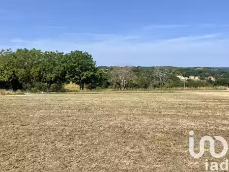 vente terrain 2 210 m²