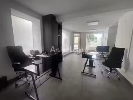 location commerce reims 51100 118m²