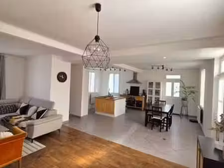 vente maison à malestroit (56140) : à vendre / 123m² malestroit
