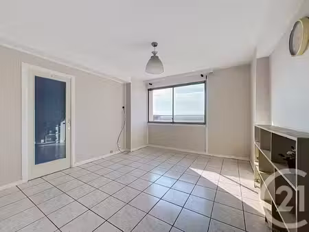 achat appartement 2 pièces 43m² clermont ferrand 63000