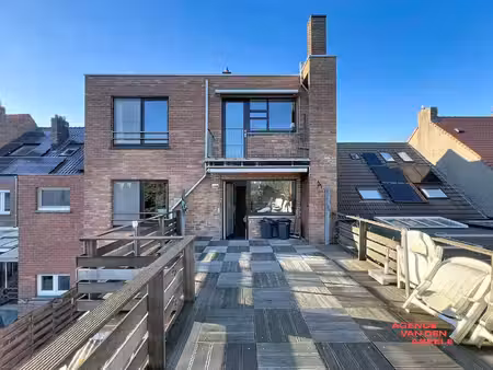 appartement te koop in sint-kruis met 2 slaapkamers