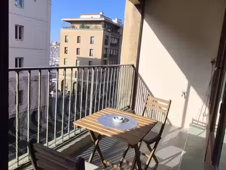 marseille 2e vieux-port grand t2 meublé avec terrasse