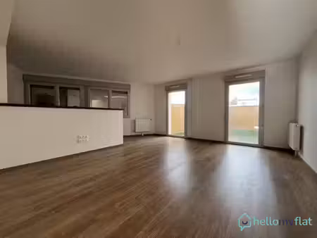 location appartement 4 pièces 78m² reims 51100
