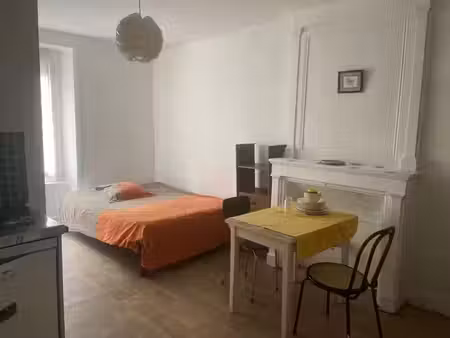 location appartement 1 pièce 24 m² à quimper (29000)
