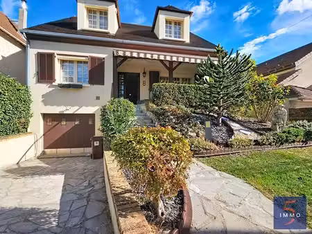 maison de luxe de 4 chambres en vente à champs-sur-marne  france