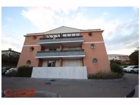 4 pieces 85 m2 vendu vide lunel proche gare