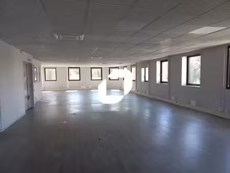 vente bureaux 334m²