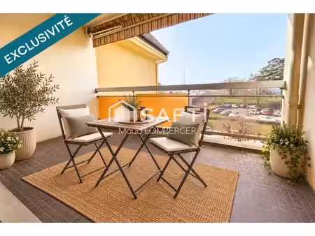 appartement f3 - résidence charles quint avec ascenseur  terrasse et garage.