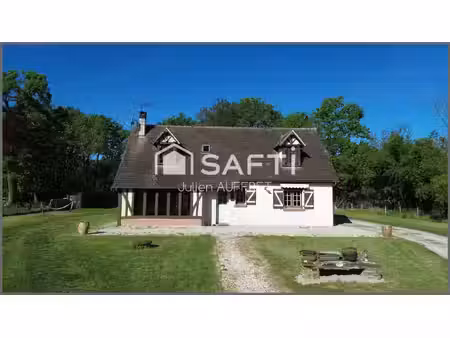 très belle propriété avec hangar sur 2 hectares