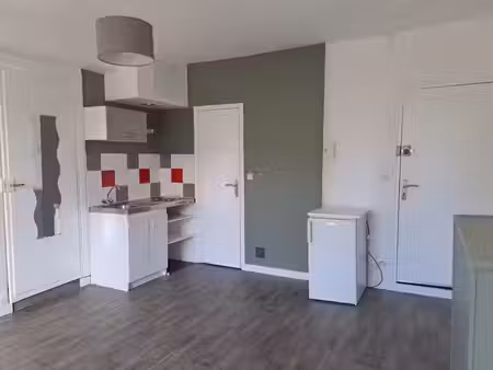 location appartement 2 pièces 32 m² à angers (49000)