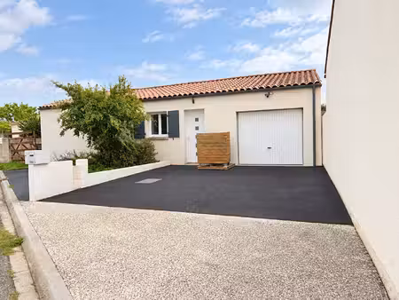 a louer maison t4 - le gue d'allere