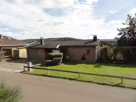 agreable villa a rafraichir 4 ch. garage - tb vue