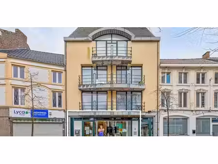bien commercial à louer à sint-truiden pour € 1.300