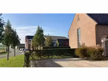 bien commercial à louer à desselgem pour € 950
