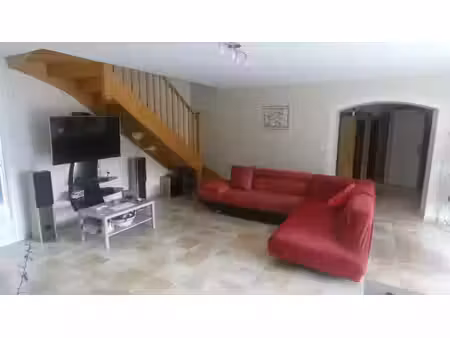 location maison 6 pièces 170 m² à val buëch-méouge (05300)  630 €