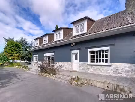 flamande renovee batie sur 2147 m²