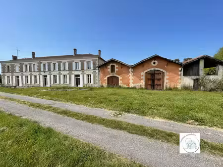 maison de campagne - proche blaye