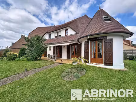 maison de famille individuelle bâtie sur 2730 m²