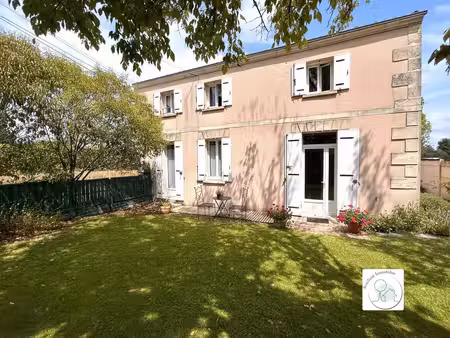 belle maison en pierre   secteur bourg / blaye