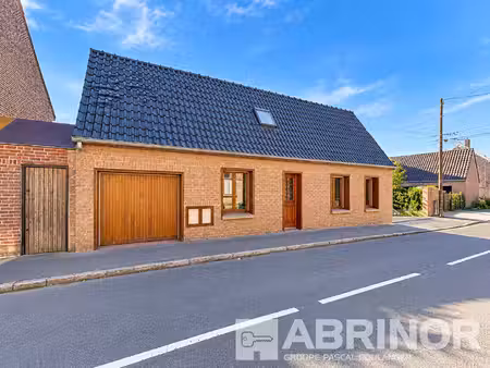 maison de style flamande avec garage