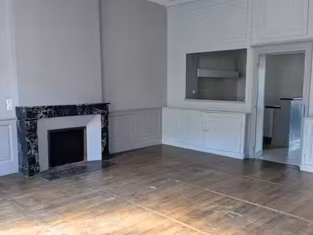appartement ancien de 64 m2