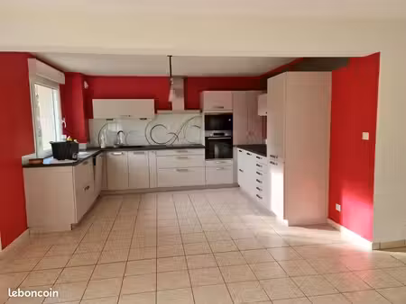 loue grand t4 etat neuf garage parking jeuxey