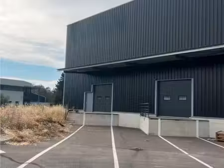 location entrepôt 200m2